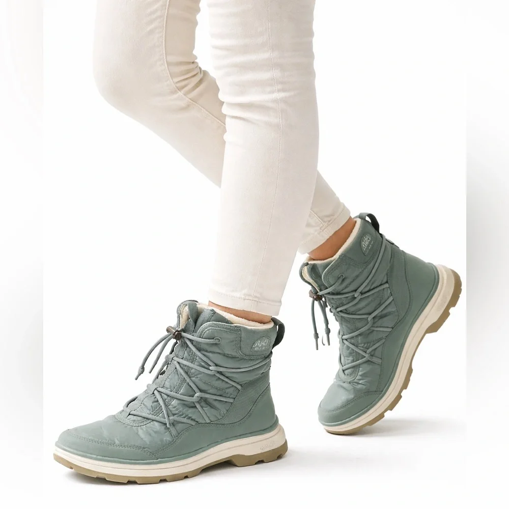 Ryka Brae Women's Teal Green Cold Weather Sneaker Lace Up Boots 6